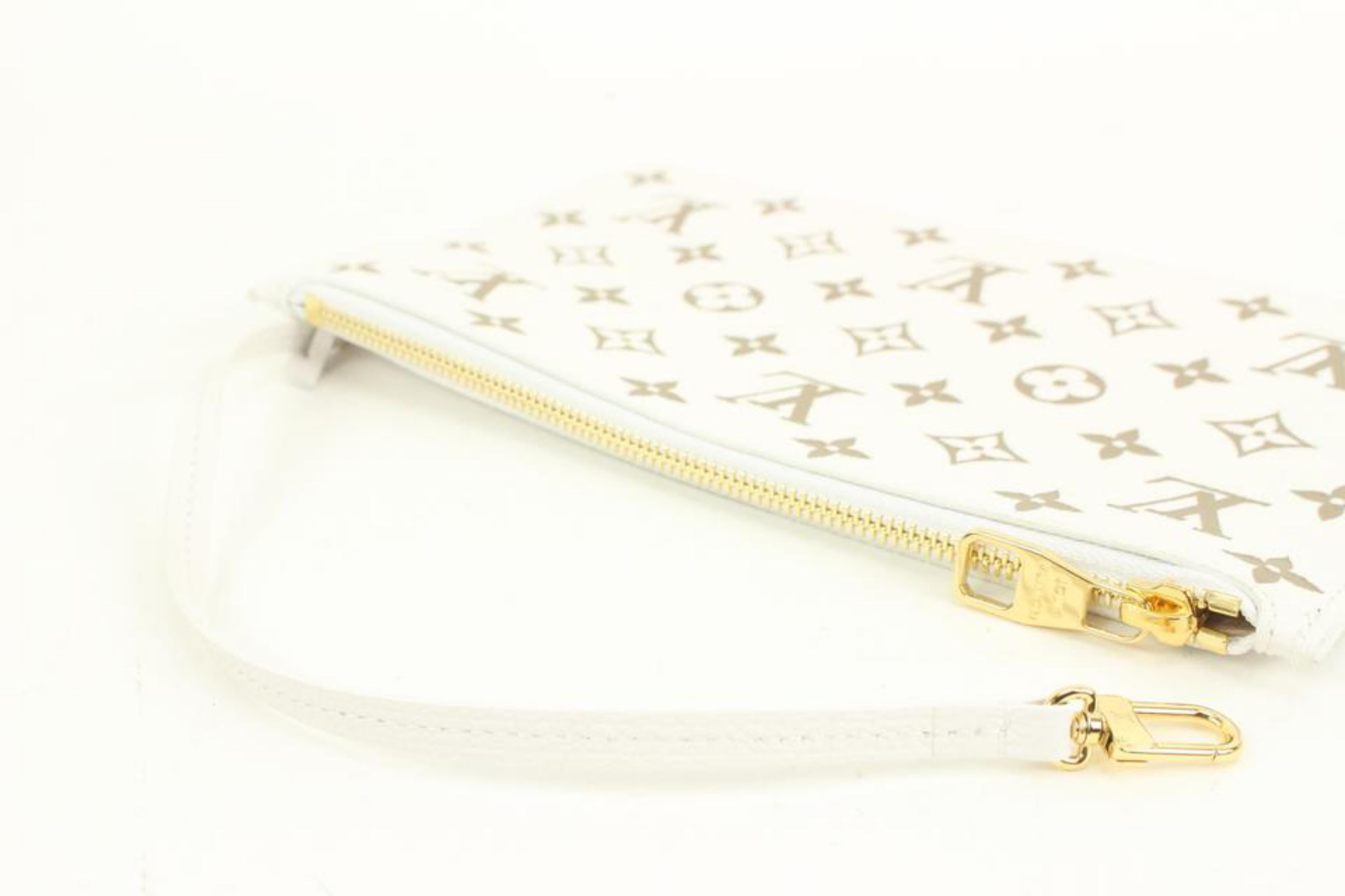 Louis Vuitton Limited Beige Monogram Empreinte Neverfull Pochette MM or GM 46lk3 In New Condition For Sale In Dix hills, NY