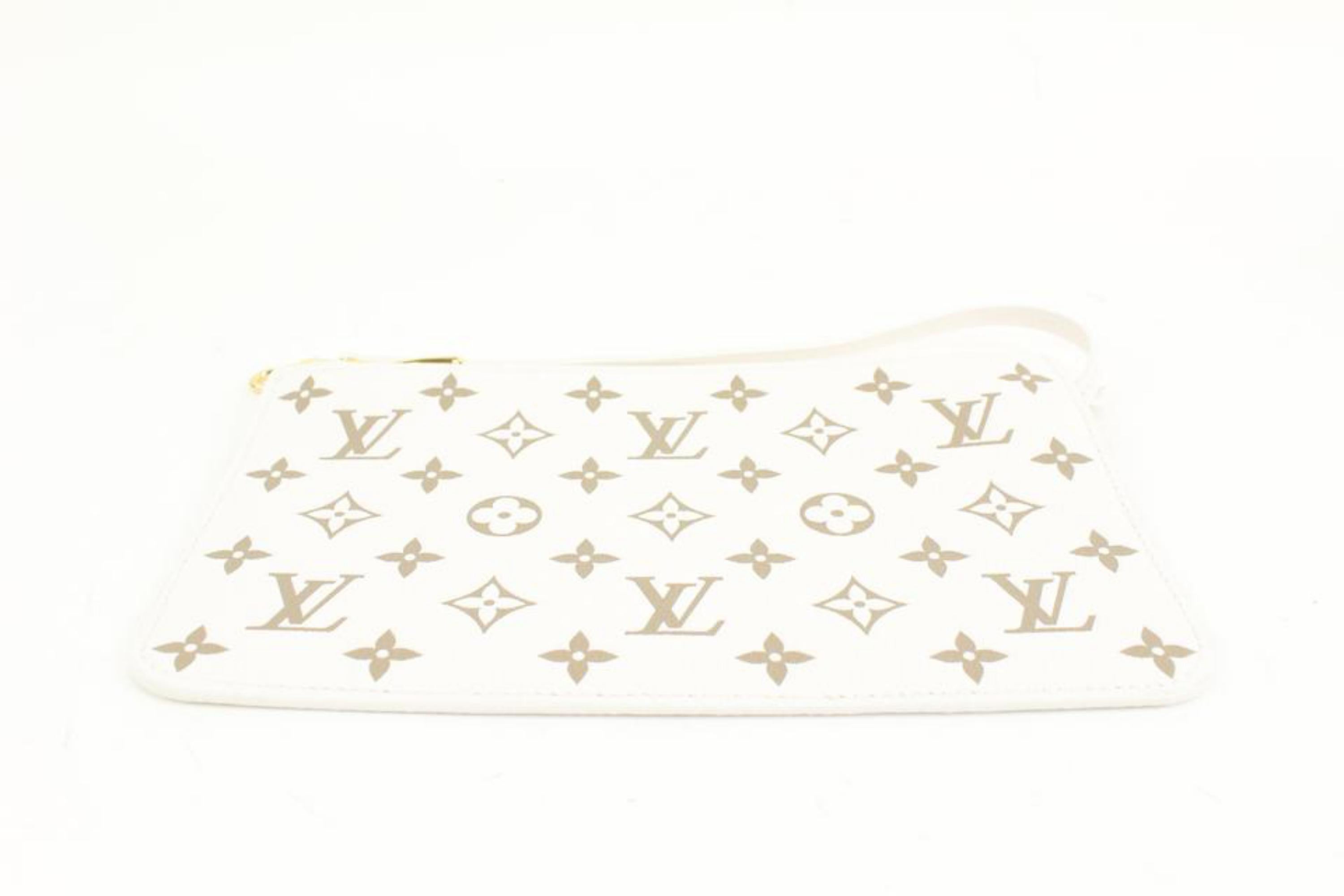 Louis Vuitton Limited Beige Monogram Empreinte Neverfull Pochette MM or GM 46lk3 For Sale 2