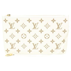 Louis Vuitton Limited Beige Monogram Empreinte Neverfull Pochette MM or GM 46lk3
