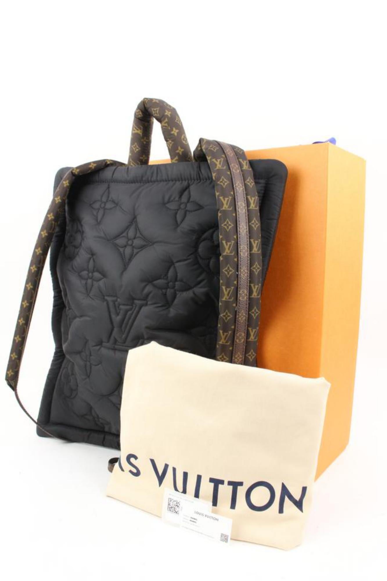 Louis Vuitton Limited Black Puffer Monogram Pillow Backpack 52lv128s
Date Code/Serial Number: RFID Chip
Made In: Italy
Measurements: Length:  16