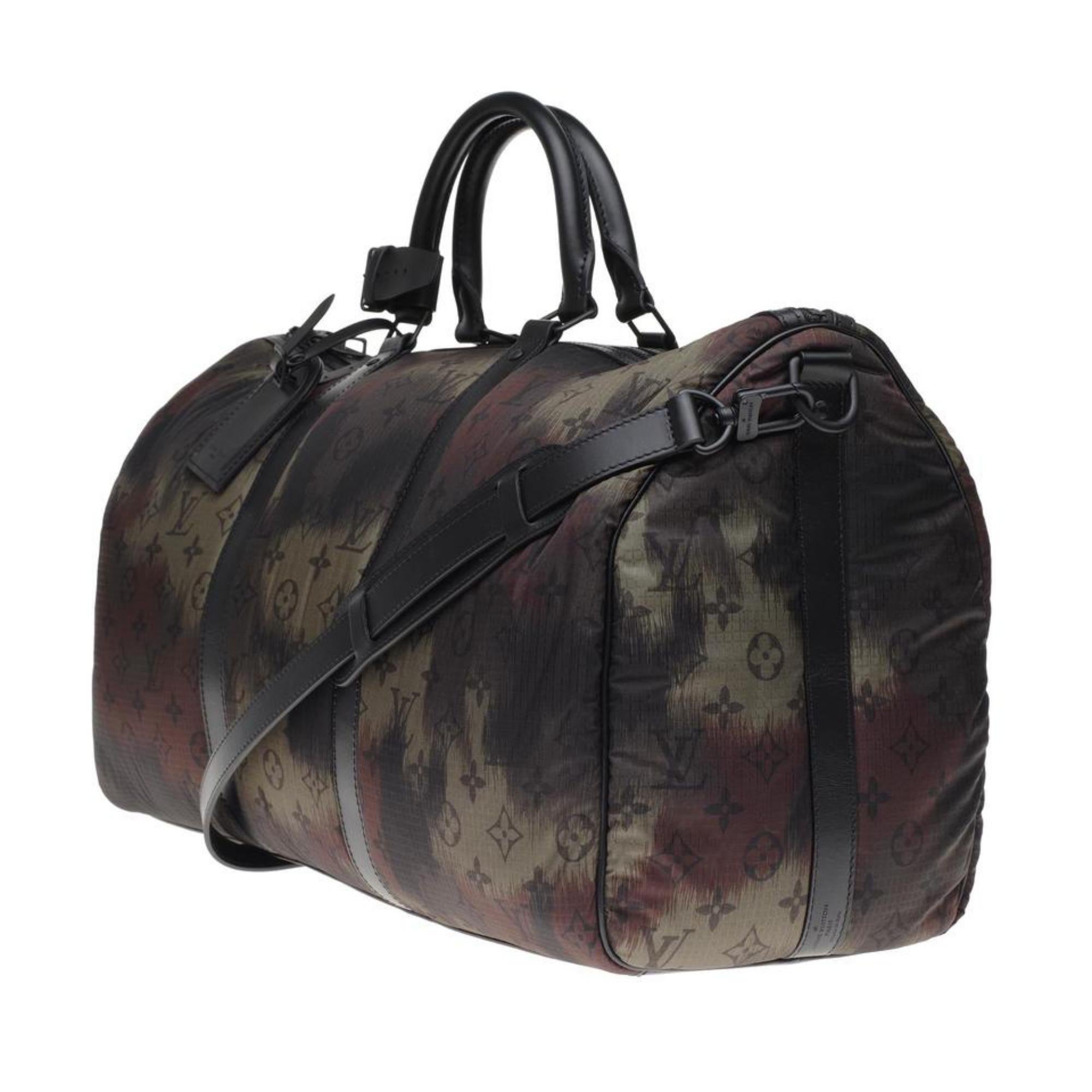 Louis Vuitton Limited Camouflage Monogram Camo Keepall Bandouliere 50 Strap 1122lv55
Date Code/Serial Number: FZ2270
Made in Italy
Measurements: Length:  20