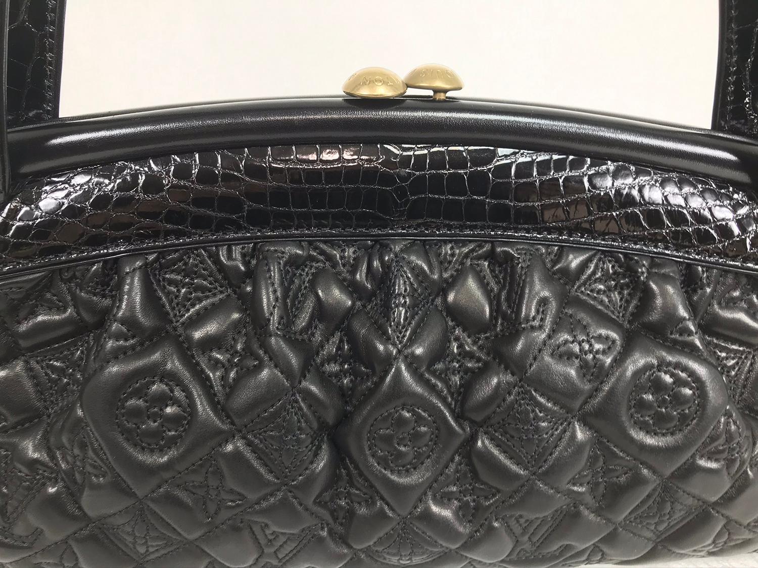Louis Vuitton Limited Edition Black Alligator Monogram Vienna Sac Fermoir MM Bag 4