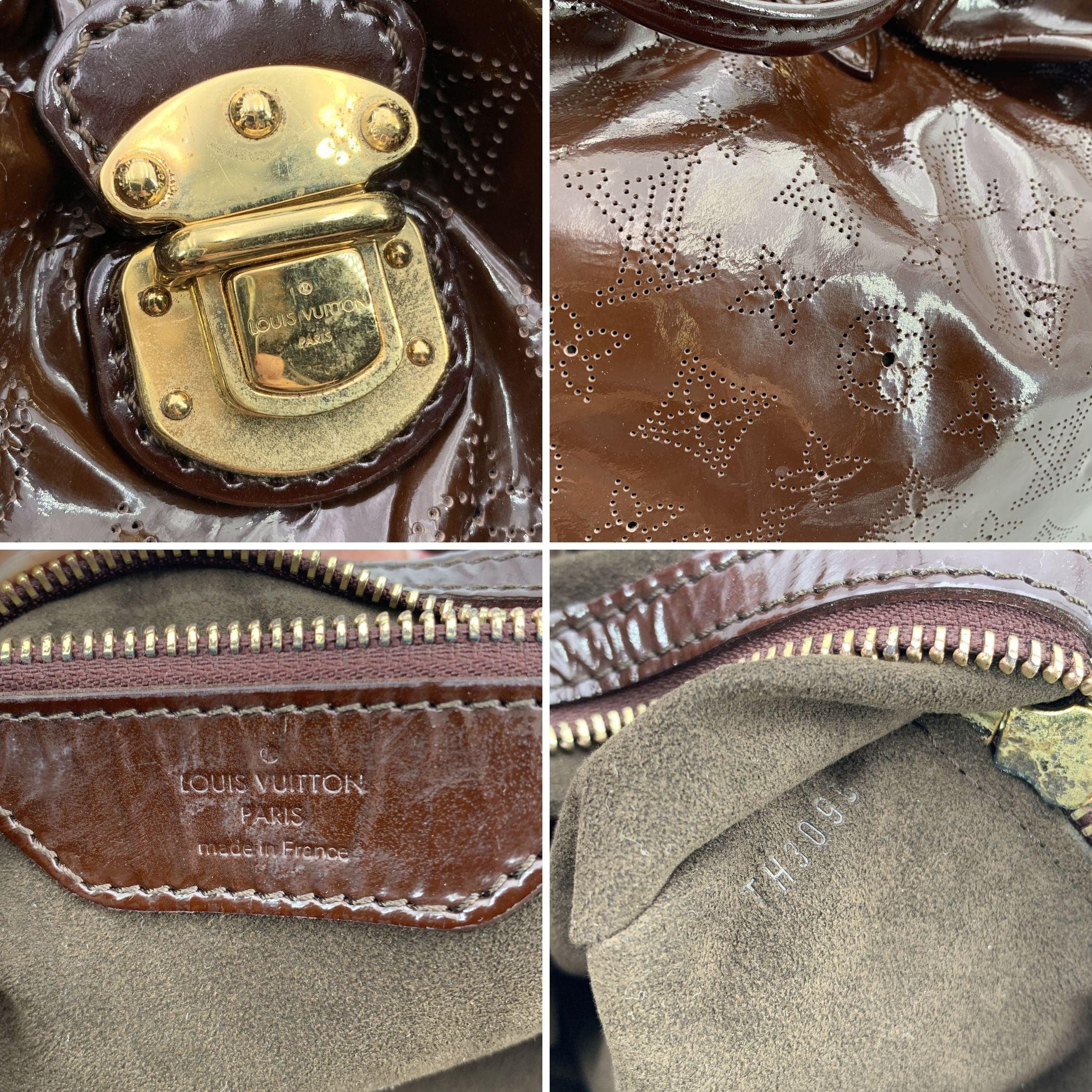 Women's Louis Vuitton Limited Edition Brown Patent Leather Surya XL Hobo Bag For Sale
