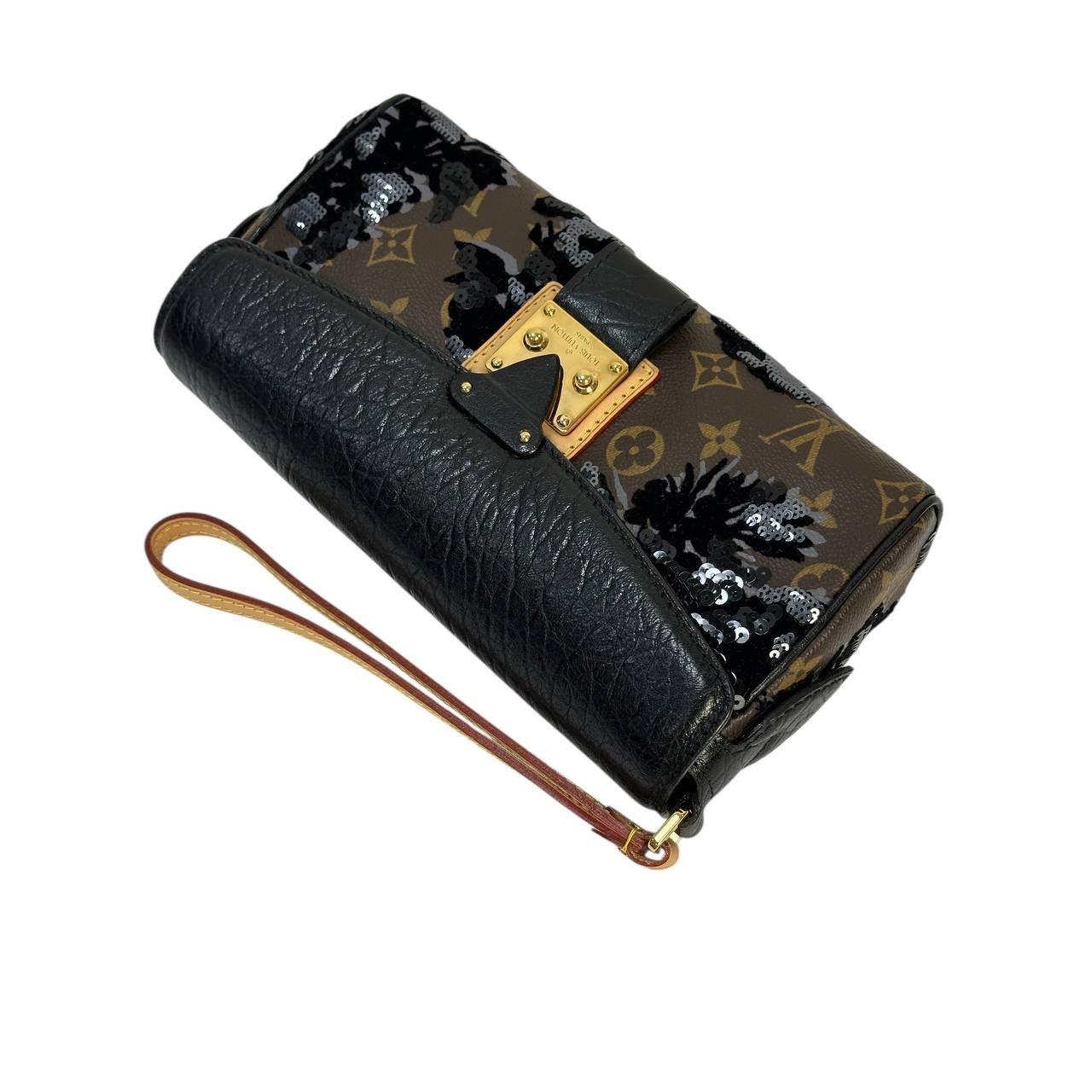 Louis Vuitton Limited Edition Fleur de Jais Clutch For Sale 3
