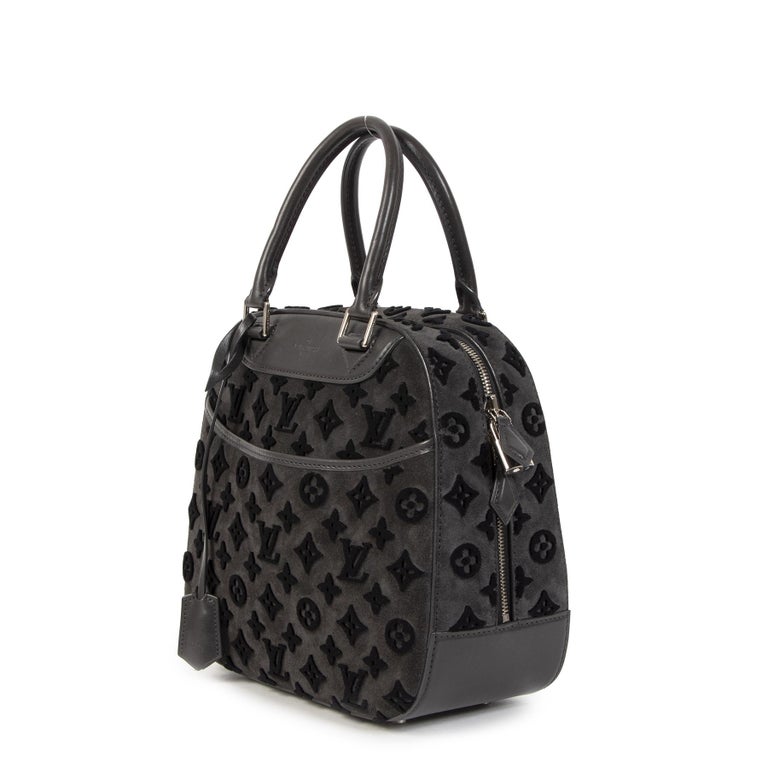 Louis Vuitton Louis Vuitton - Grey Shoulder Bags, Handbags - LOU756596