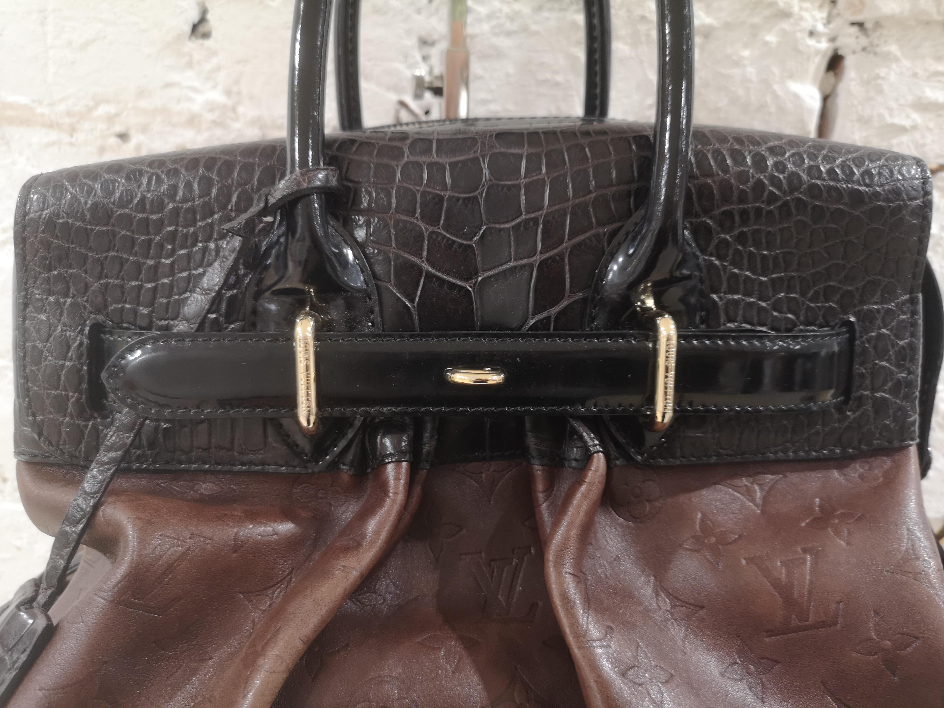 Limited Edition Les Extraordinaire Umhängetasche mit Alligatorgriff von Louis Vuitton im Zustand „Hervorragend“ in Capri, IT