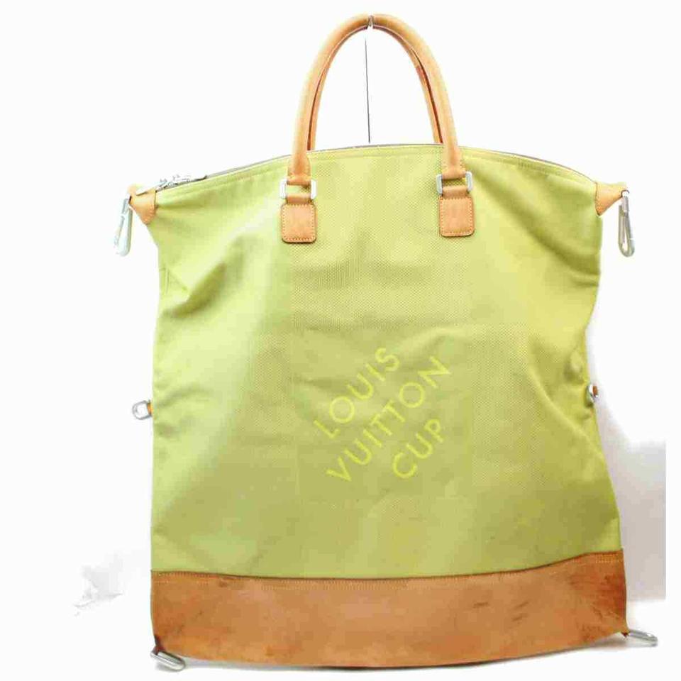 Louis Vuitton - Édition limitée de la tasse LV jaune vert damier Geant Cube Duffle Bon état - En vente à Dix hills, NY