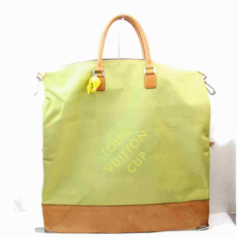 Louis Vuitton Limited Edition LV Cup Jaune Green Damier Geant Cube Duffle In Good Condition For Sale In Dix hills, NY