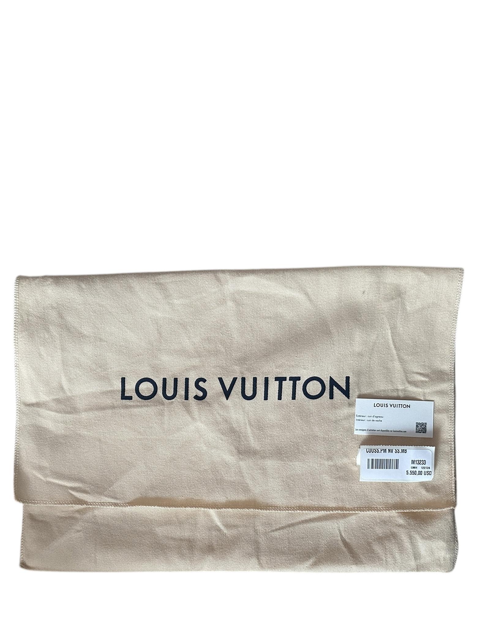 Louis Vuitton Limited Edition LV x TM Murakami Multicolor Coussin PM. Features removable shoulder and chain strap. 

Made In: Italy
Color: Multicolored
Hardware: Goldtone hardware
Materials: Monogram-embossed puffy lambskin with smooth