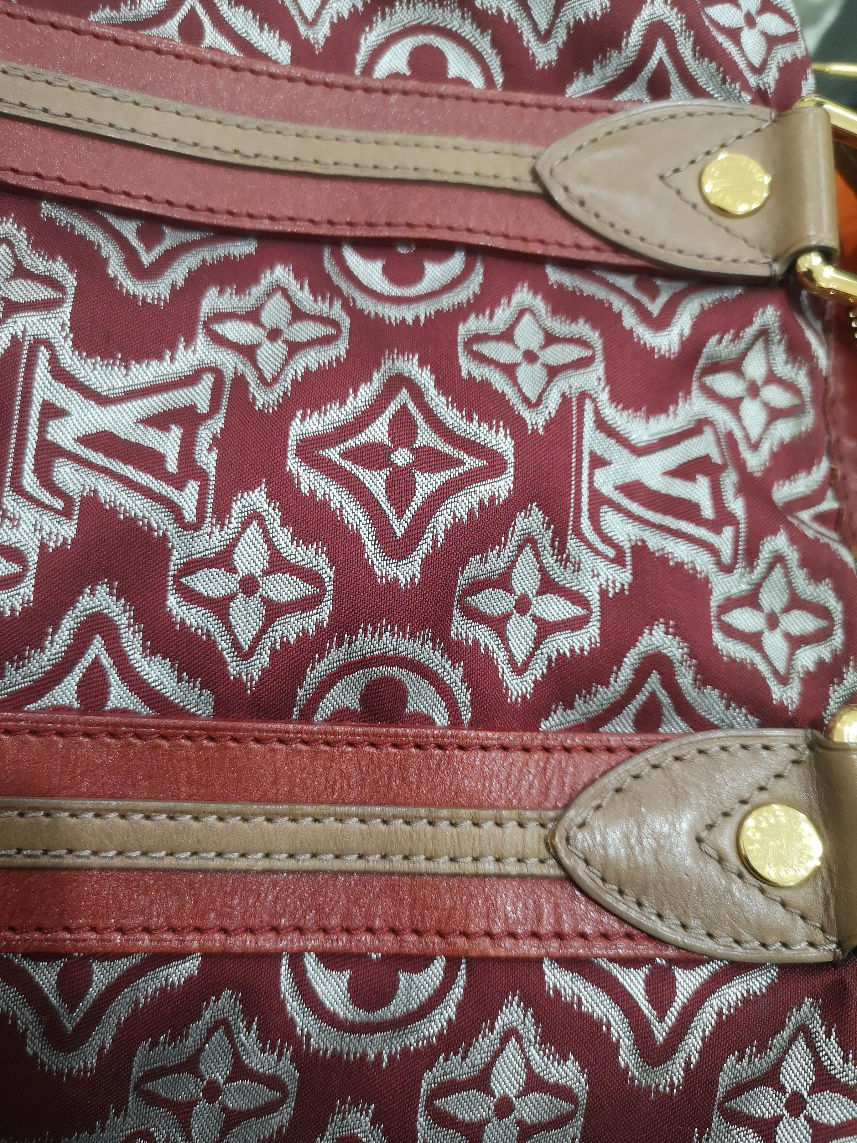 Louis Vuitton Limited edition monogram bordeaux aviator bag 5