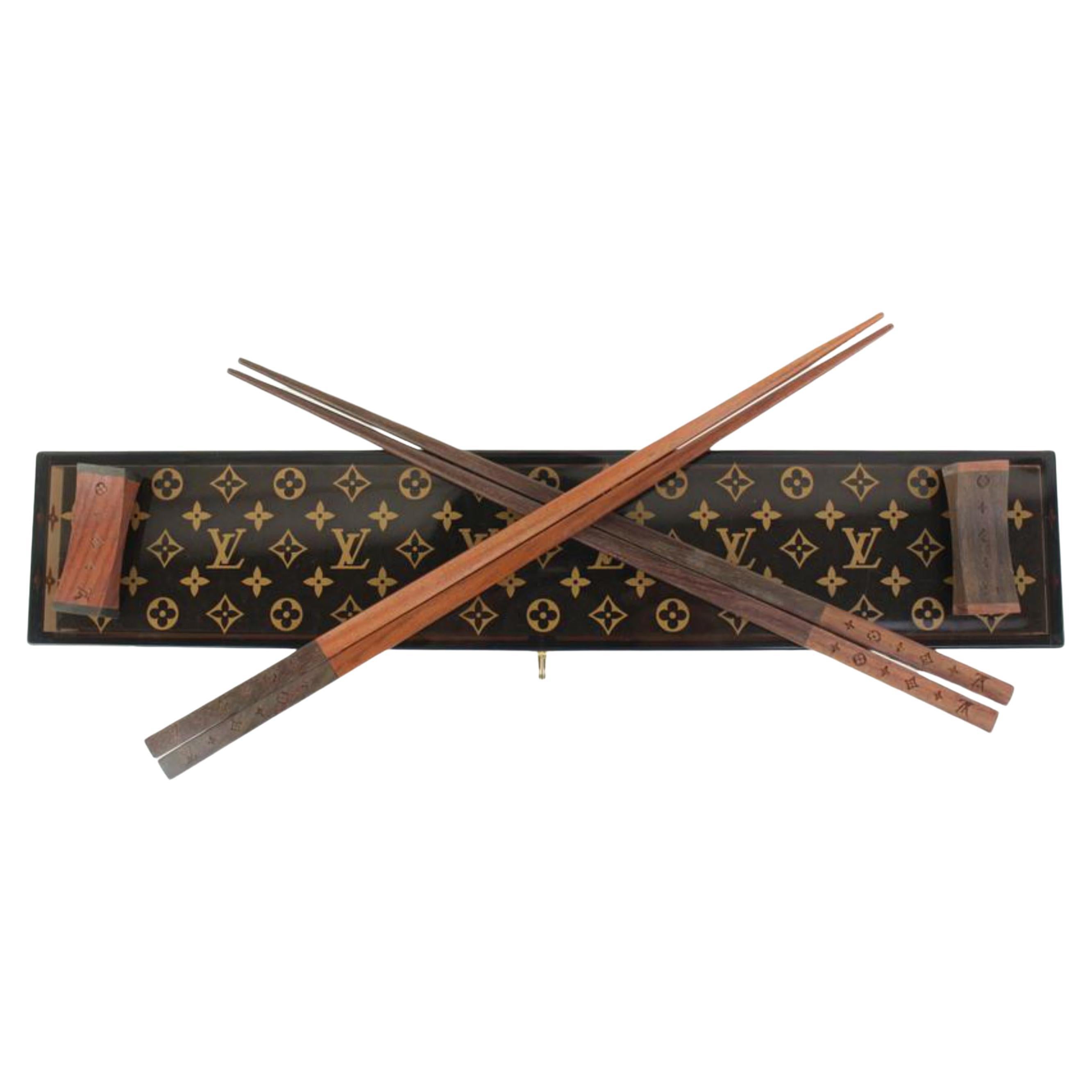 Louis Vuitton Limited Edition Monogram Chopsticks with Scott Box 30lk37s