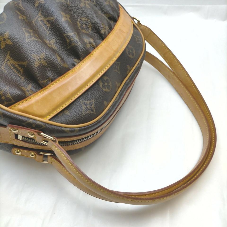 Women's Louis Vuitton Limited Edition Monogram Kara Shoulder bag 862880 For Sale