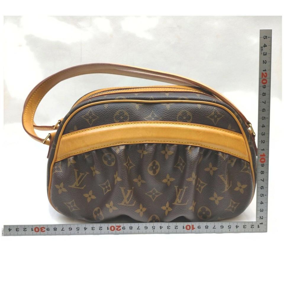 Louis Vuitton Limited Edition Monogram Kara Shoulder bag 862880 For Sale 3