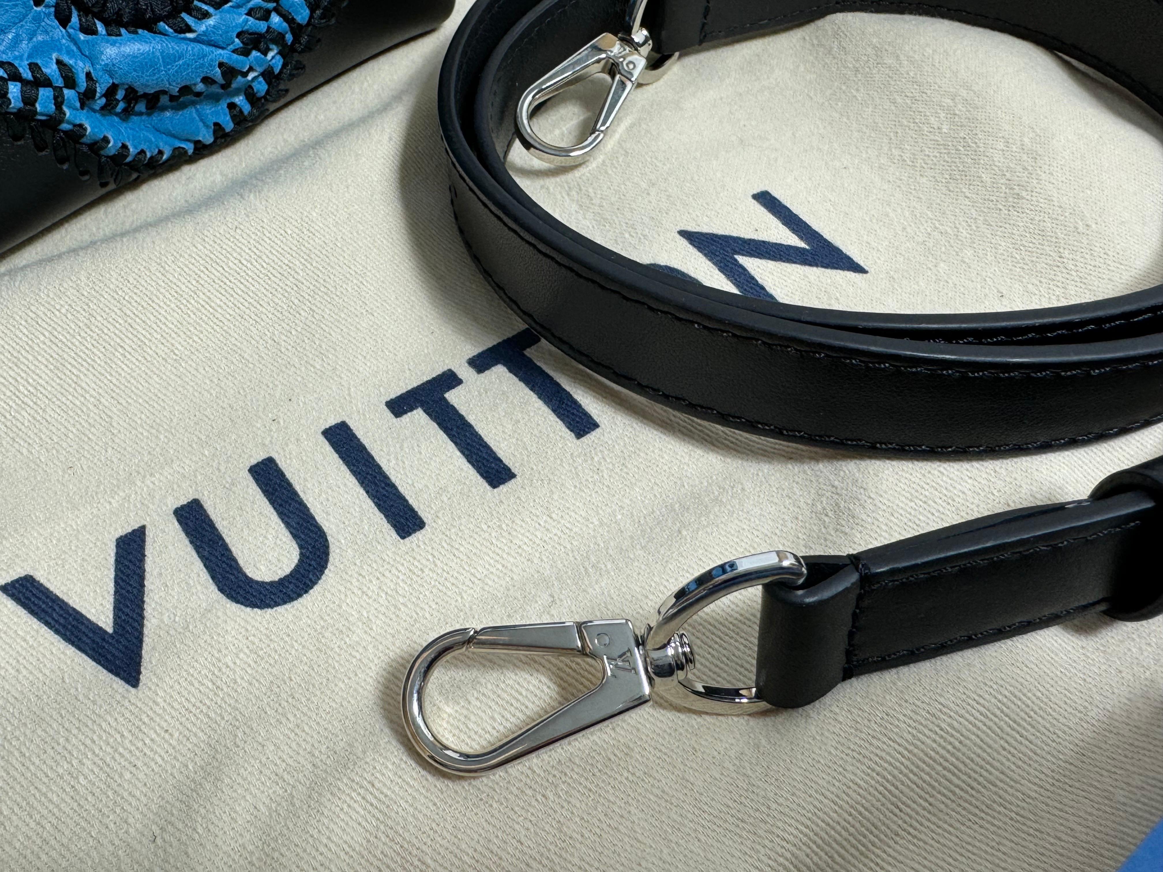 Louis Vuitton Limited Edition Nicholas Hlobo's Artycapucines Handbag-NEW IN BOX en vente 13