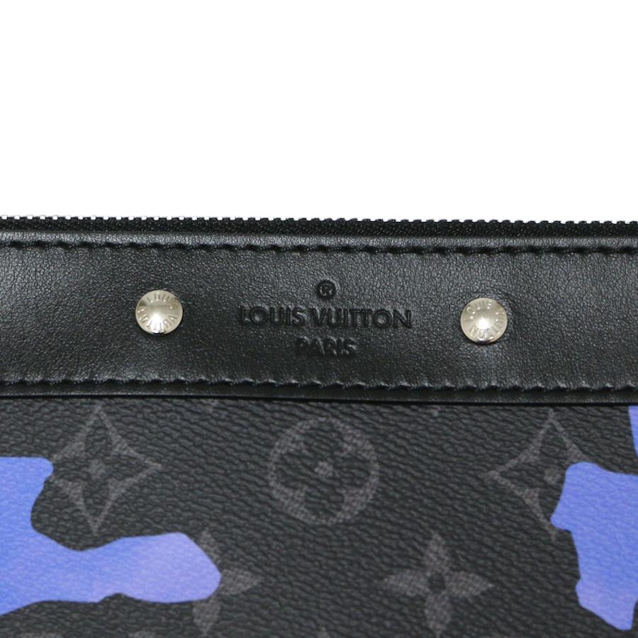Louis Vuitton Limited Edition Pochette For Sale 2