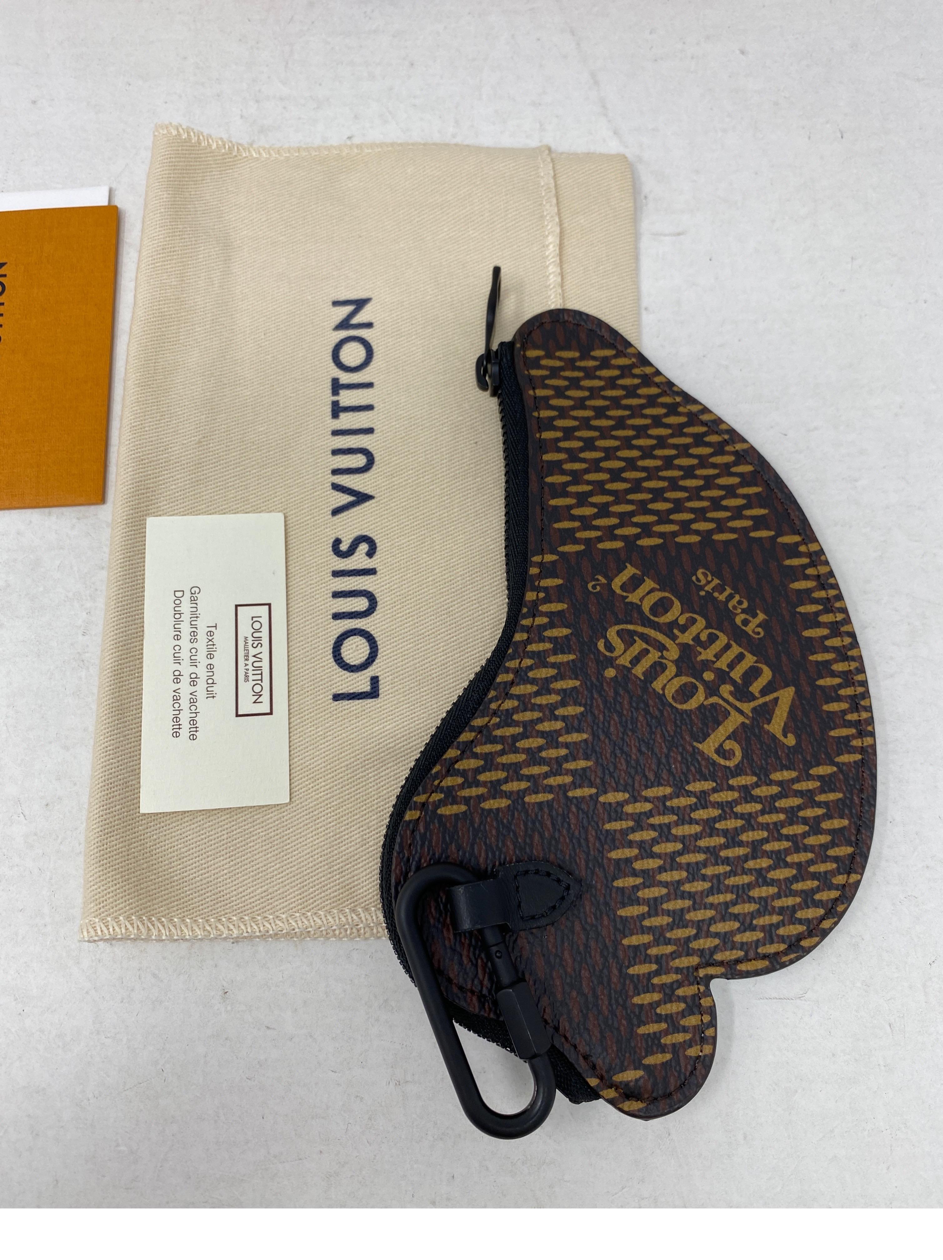 Louis Vuitton Limited Edition Pouch  8