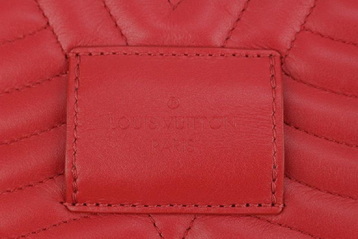 Louis Vuitton Limited Edition Red Quilted Leather New Wave Heart Crossbody Bag  For Sale 3