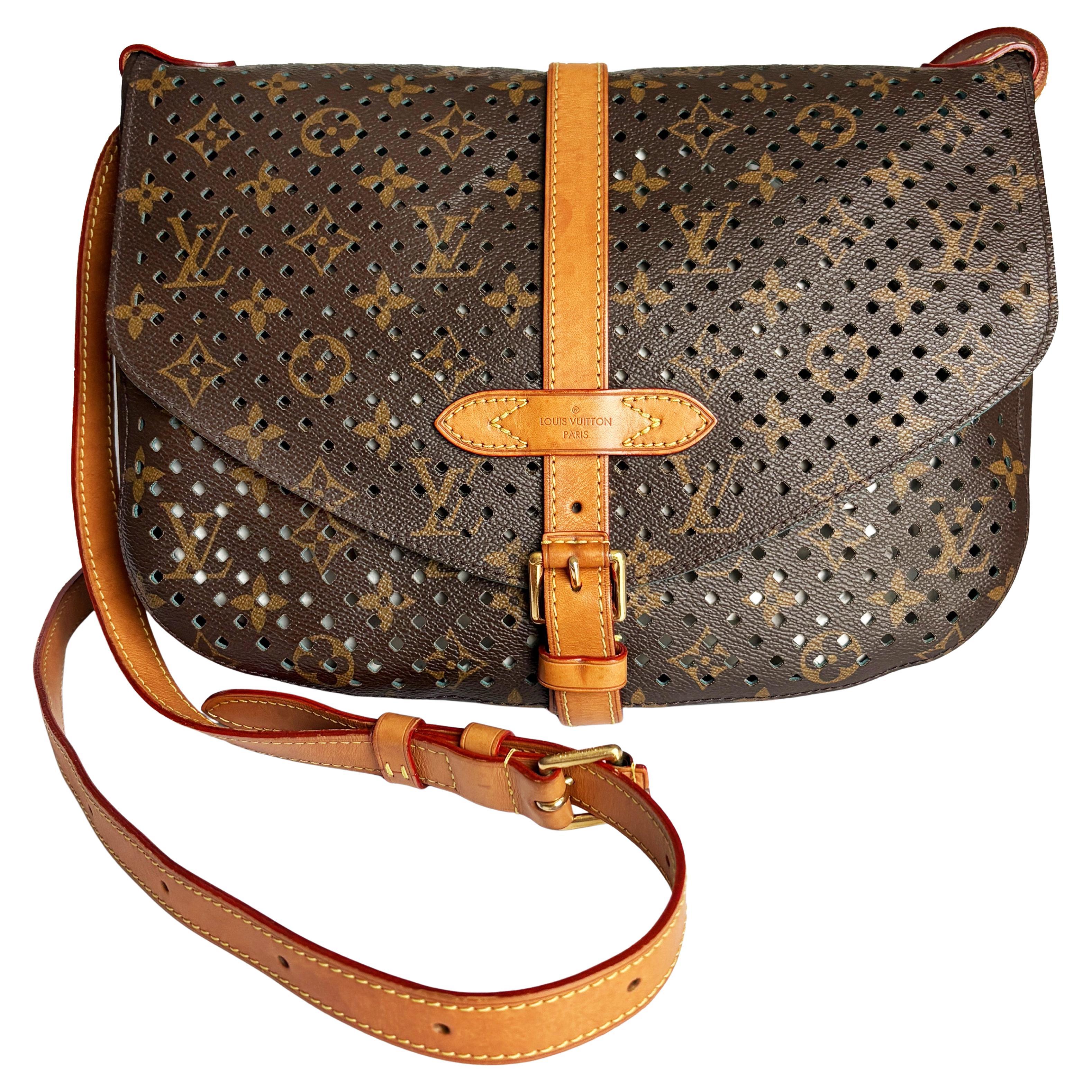 Louis Vuitton Limited Edition Saumur Tasche Monogram Flore Perforiert im Angebot