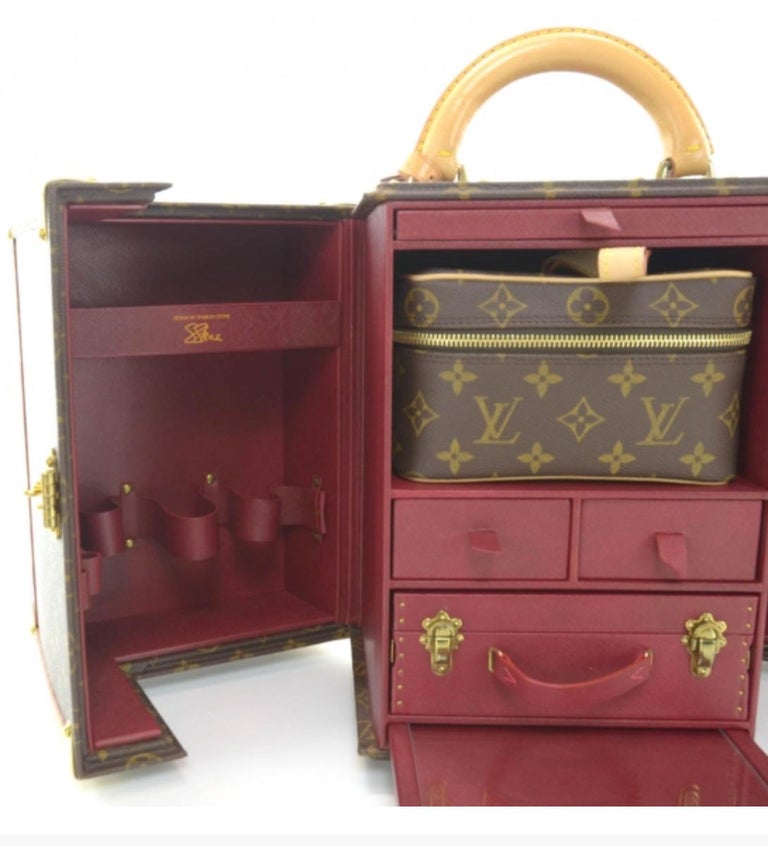 VÄSKA, Louis Vuitton, Limited Edition Sharon Stone Vanity Souple Hobo Bag.  - Bukowskis