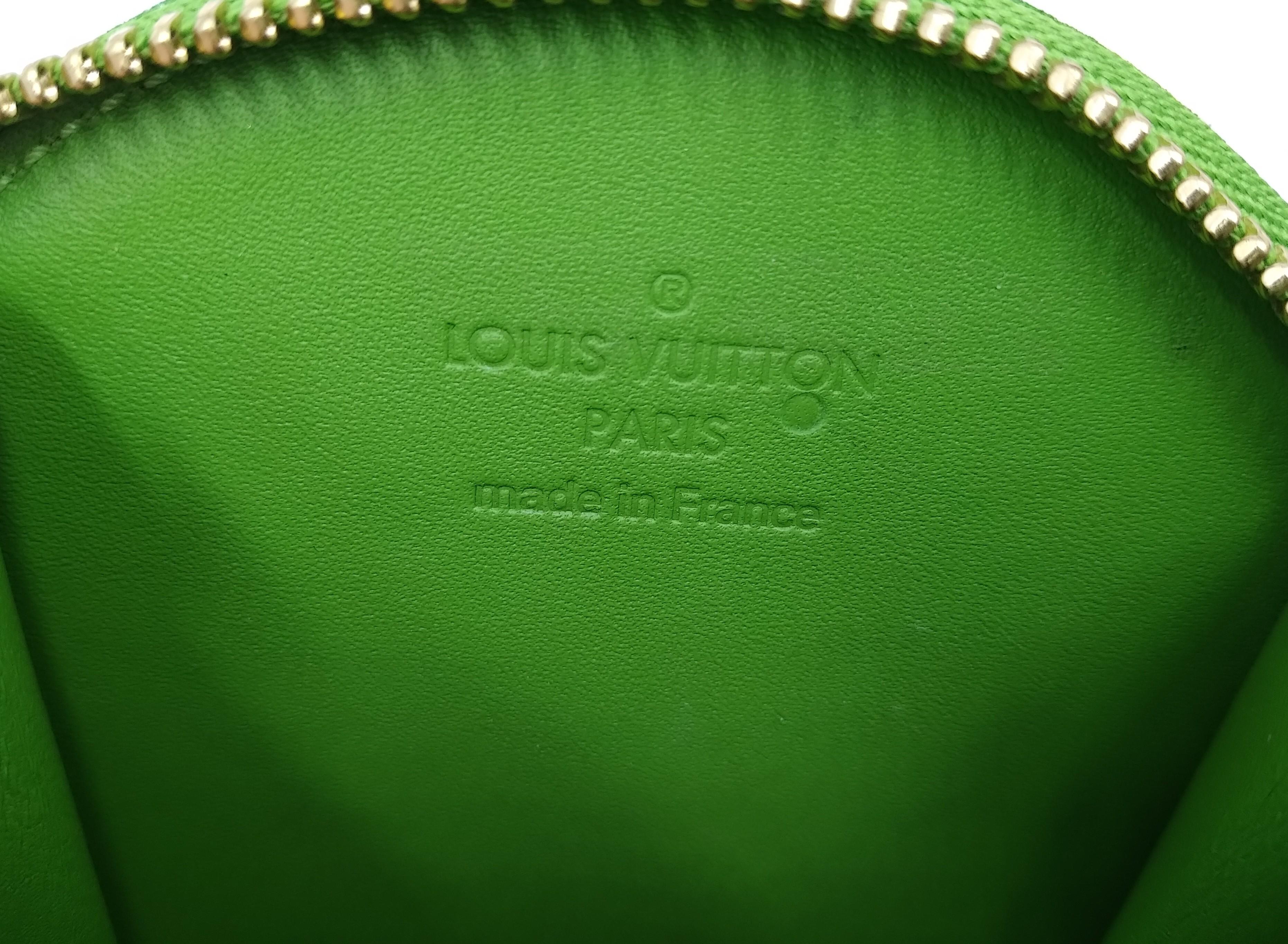 Louis Vuitton Limited Edition Stephen Sprouse Monogram Green Vernis Roses Coin  For Sale 2