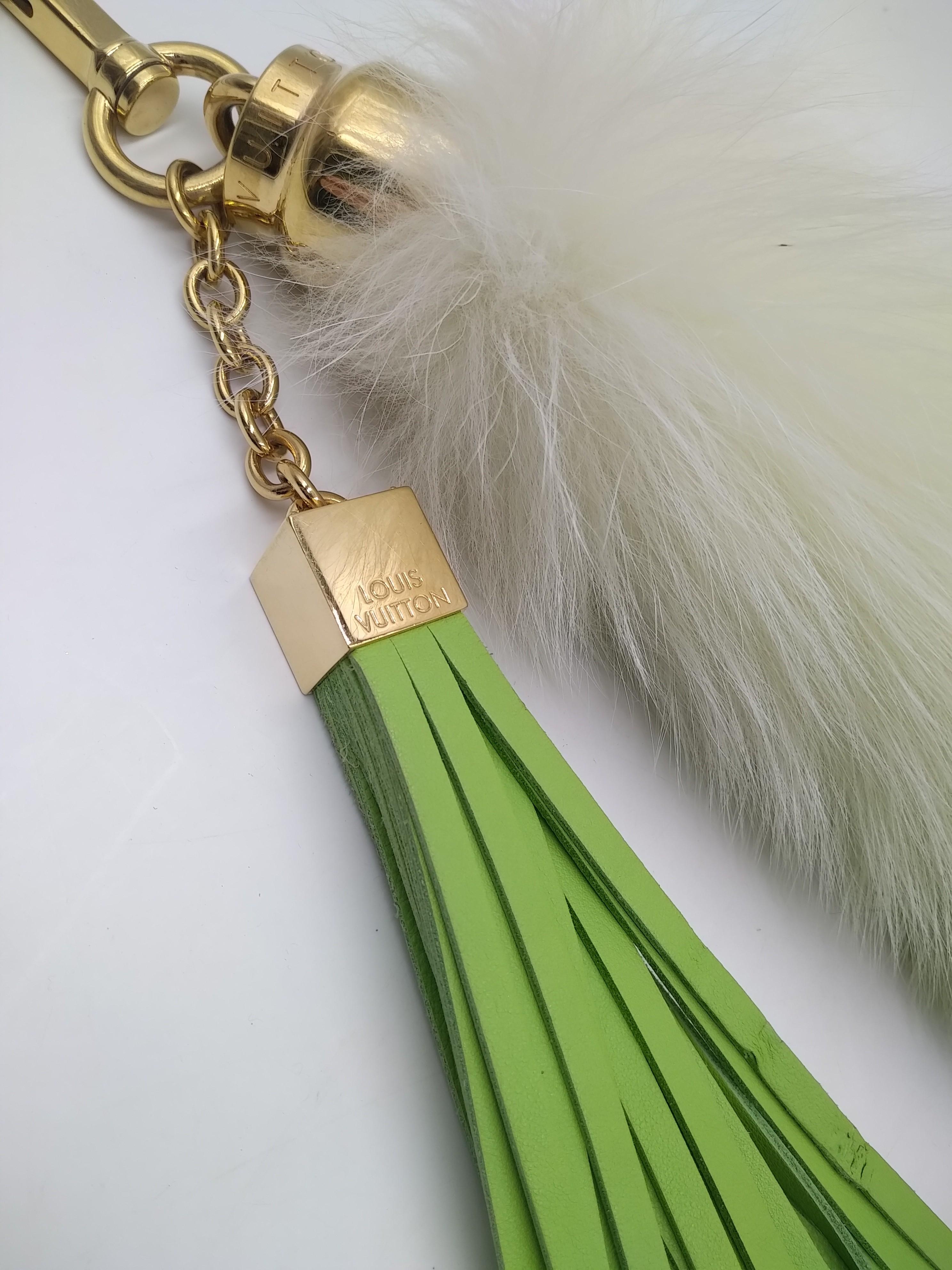 da uomo o donna Louis Vuitton Edizione Limitata Borsa Vert Fur Foxy Charm e Portachiavi in vendita