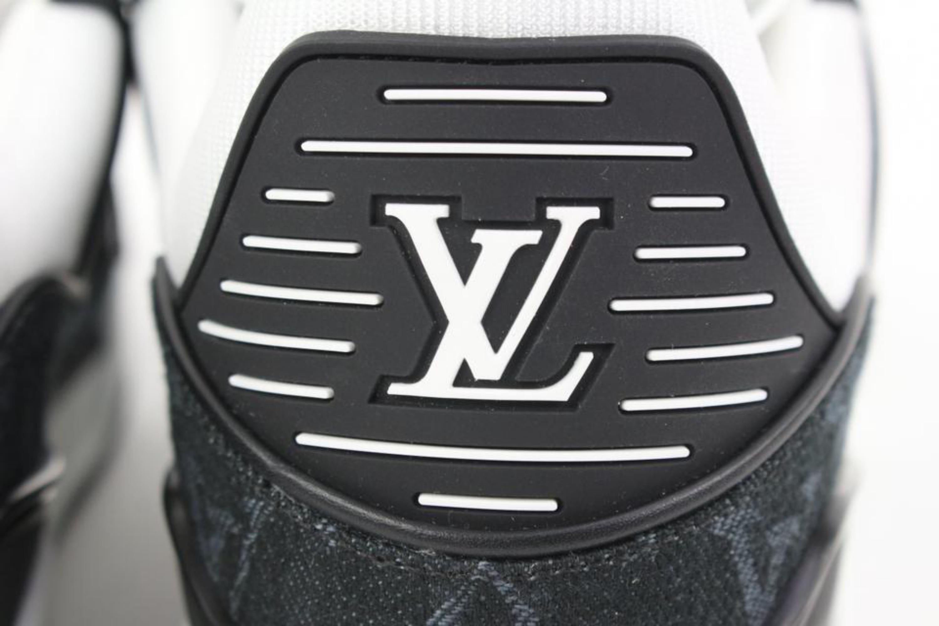 Louis Vuitton Limited Men's US 9 Virgil Abloh Black x White Trainer Sneaker  4