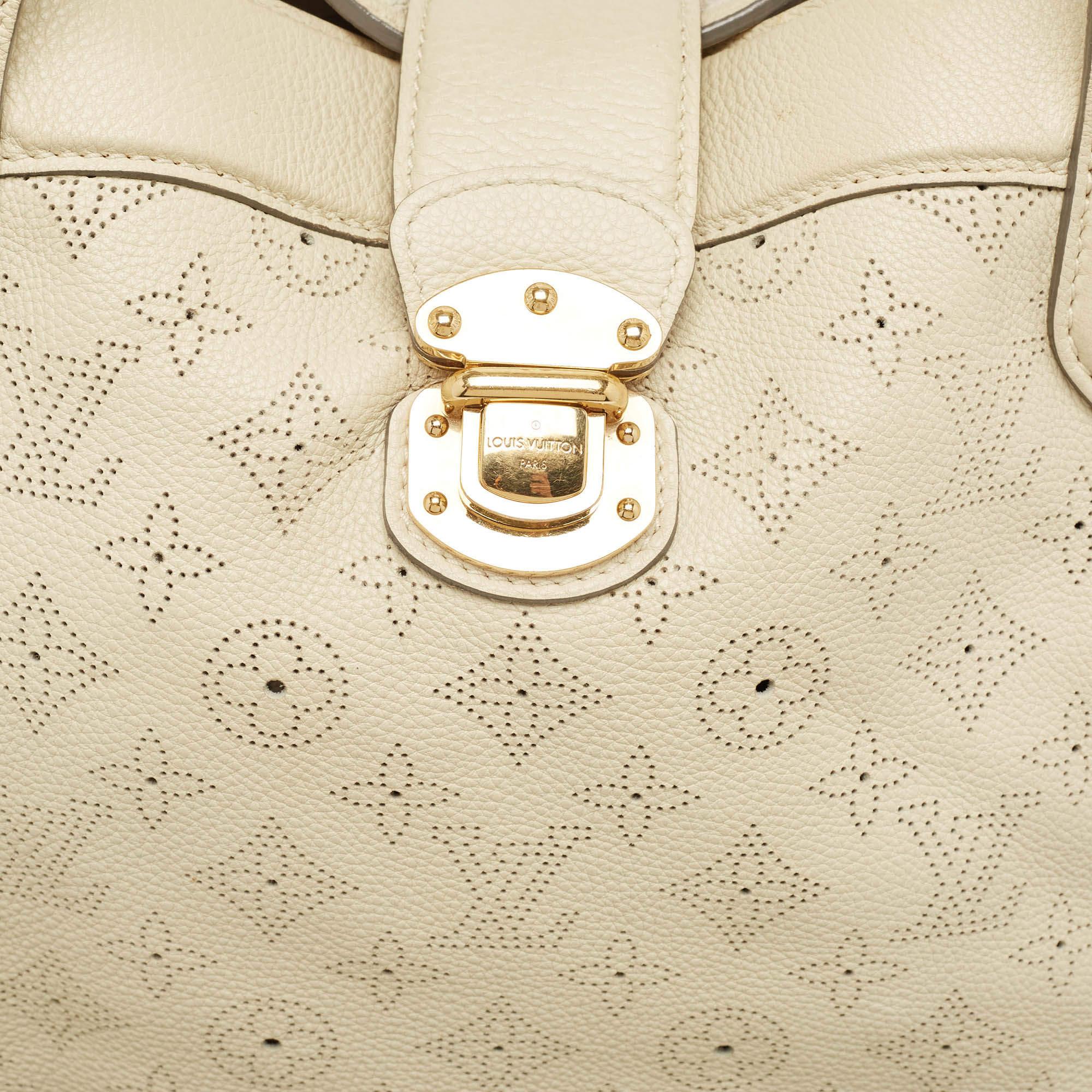 Women's Louis Vuitton Lin Monogram Mahina Leather Cirrus MM Bag