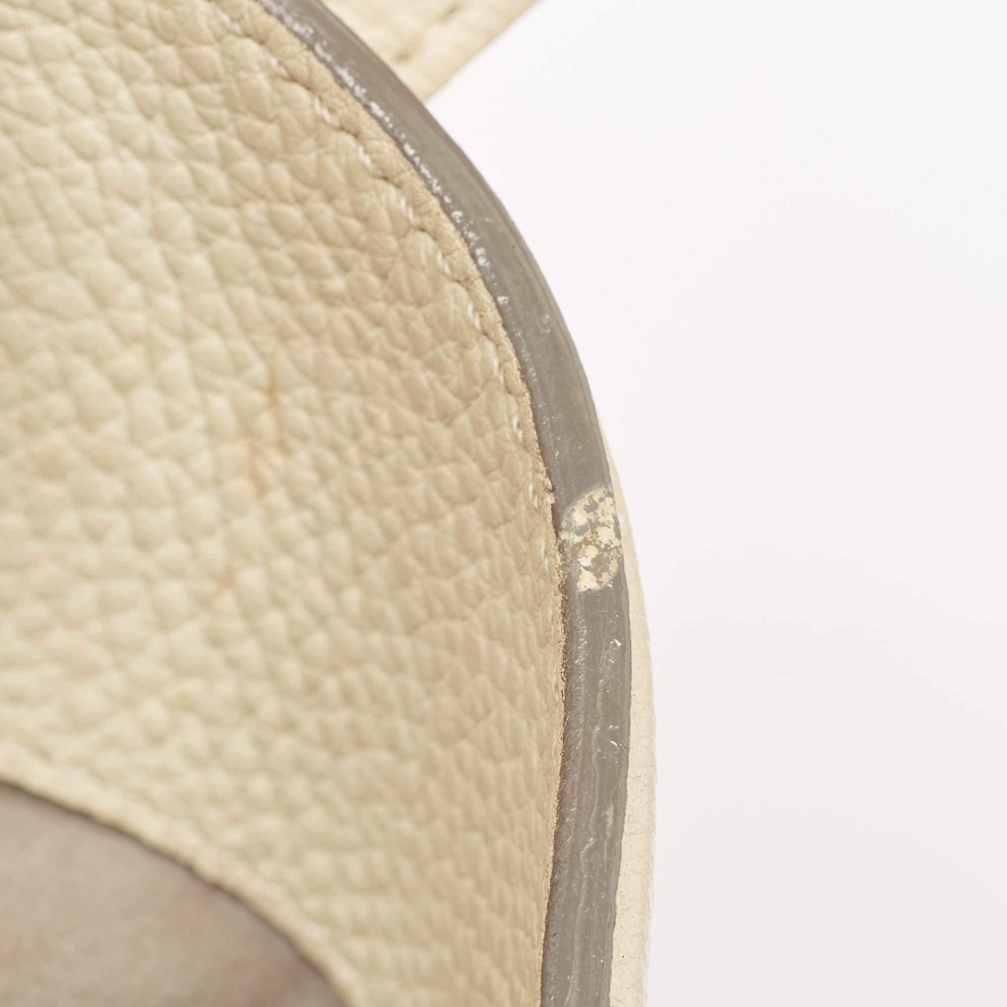 Louis Vuitton Lin Monogram Mahina Leather Cirrus MM Bag 2