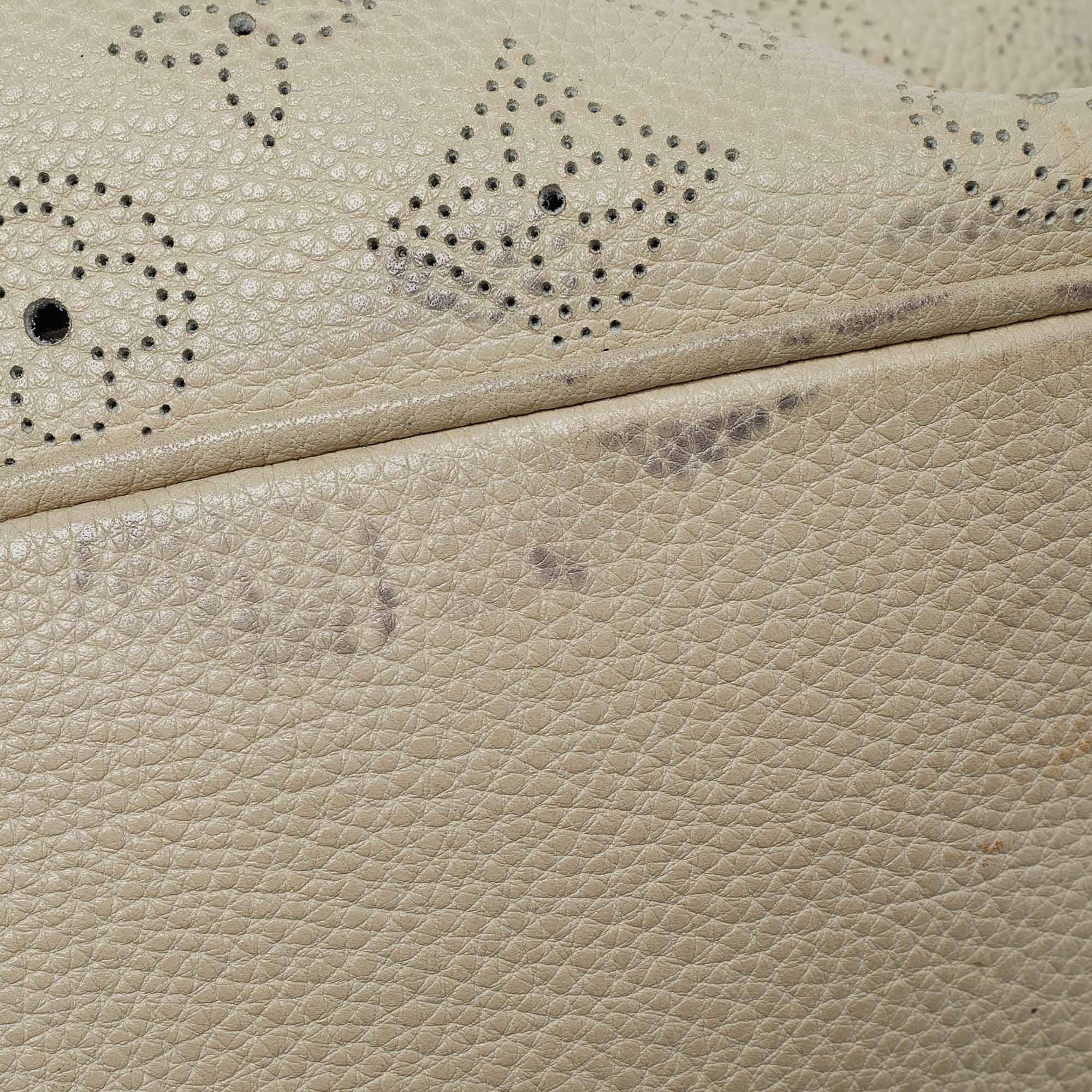 Louis Vuitton Lin Monogram Mahina Leather L Bag 3