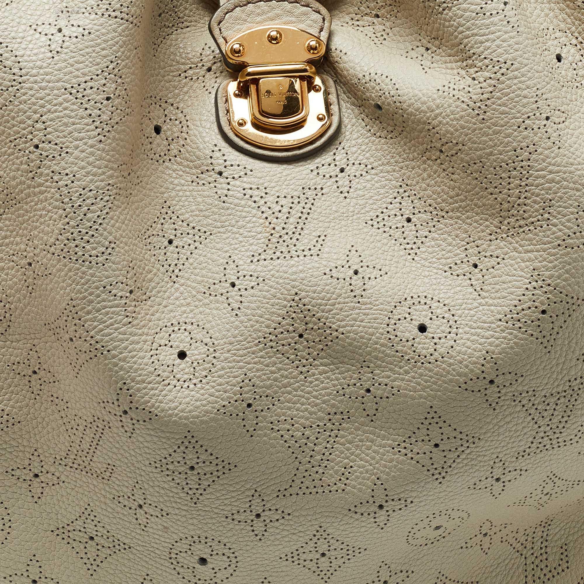 Louis Vuitton Lin Monogram Mahina Leather L Bag 4