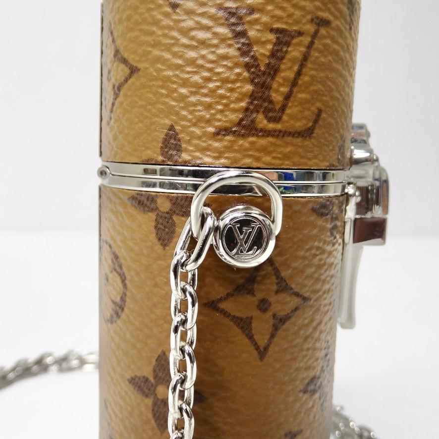 Louis Vuitton - Étui à lèvres sur chaîne - Toile à monogramme inversé Bon état - En vente à Scottsdale, AZ