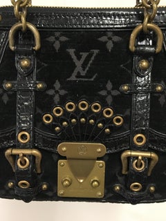Louis Vuitton little Balck HandBag