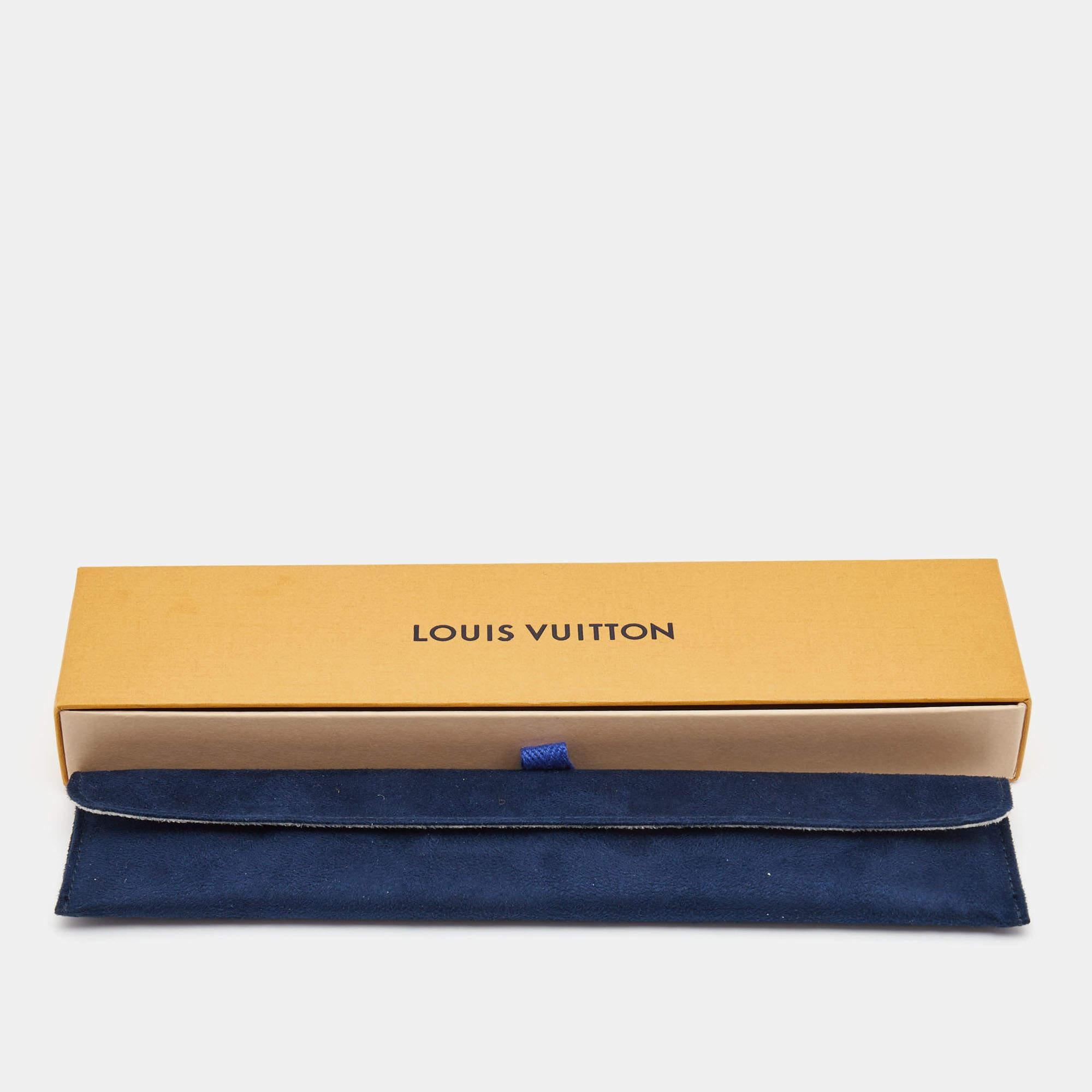 Louis Vuitton, collier pendentif Lock It Key Padlock en or blanc 18 carats et diamants en vente 4