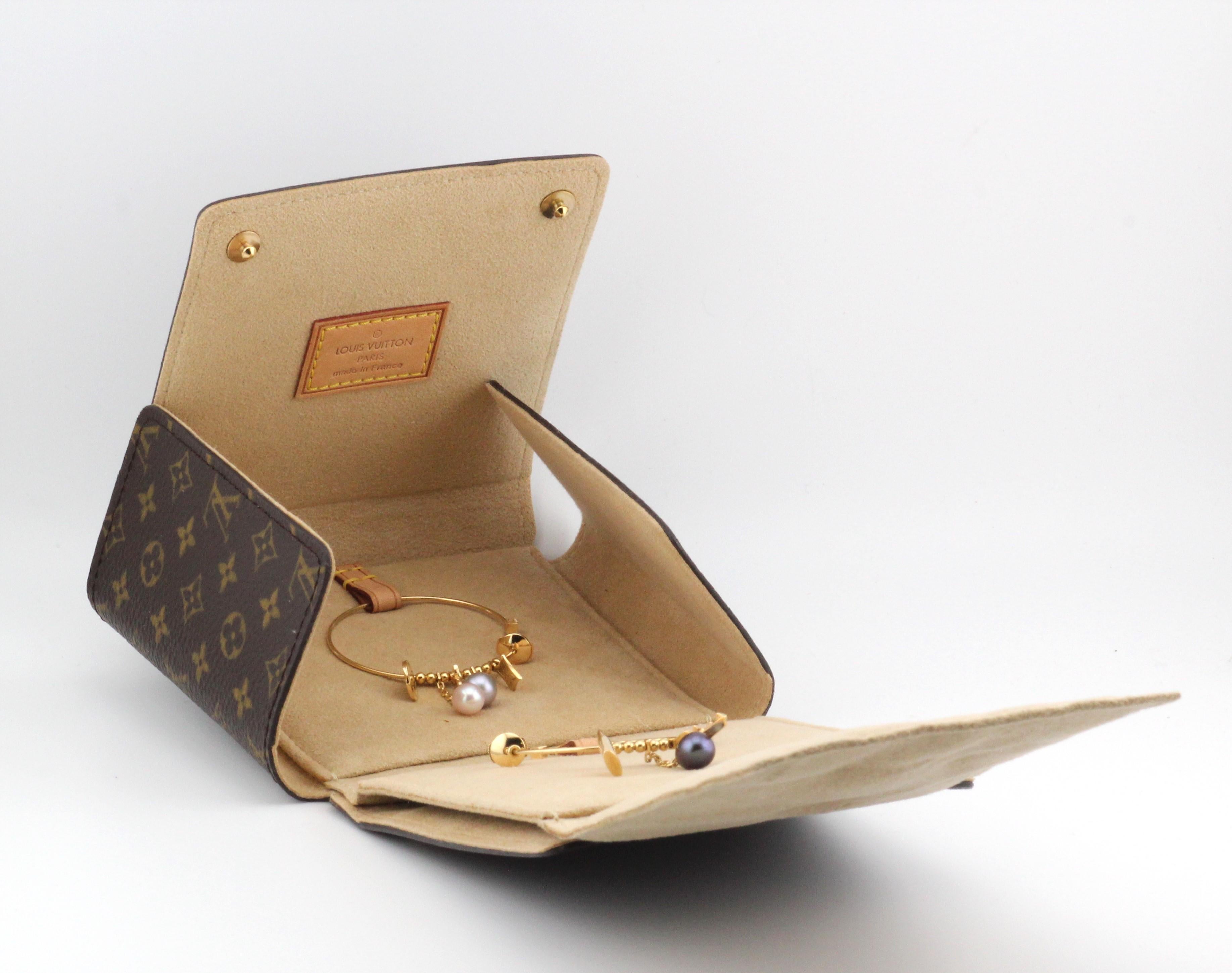 Round Cut Louis Vuitton Lock Key Charm Pearl 18k Yellow Gold Hoop Earrings For Sale
