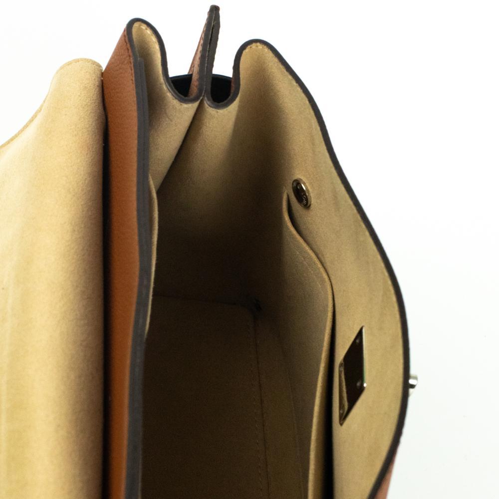 LOUIS VUITTON, Lock Me Ever in brown leather In Excellent Condition In Clichy, FR