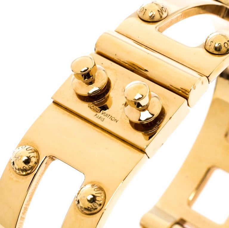 Louis Vuitton Lock Me Leather Bracelet - Gold-Tone Metal Wrap, Bracelets -  LOU195551