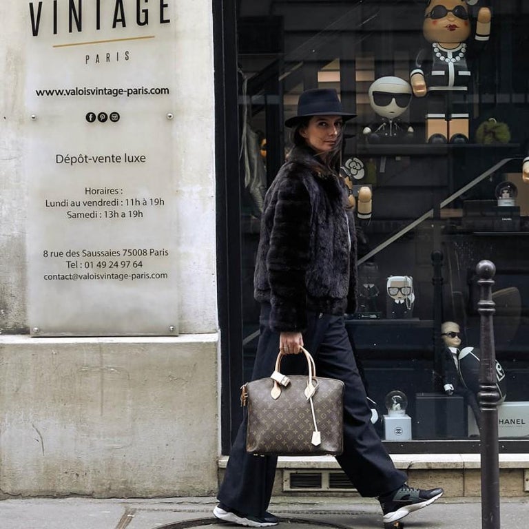 Louis Vuitton Lockme Go Tote - For Sale on 1stDibs  lockme tote, louis  vuitton lockme tote, lv lockme tote