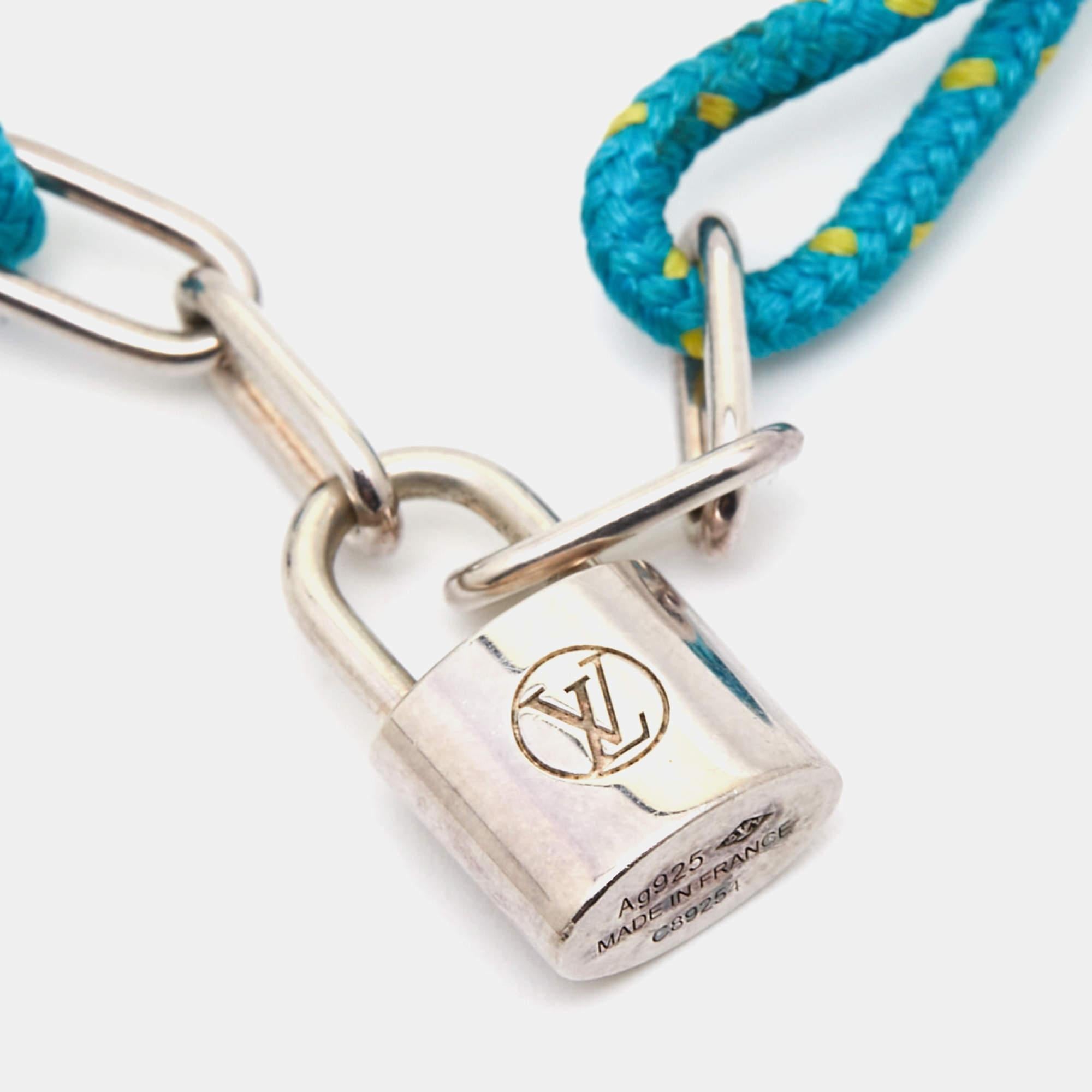 Louis Vuitton Lockit Sterling Silver Cord Bracelet In Good Condition For Sale In Dubai, Al Qouz 2