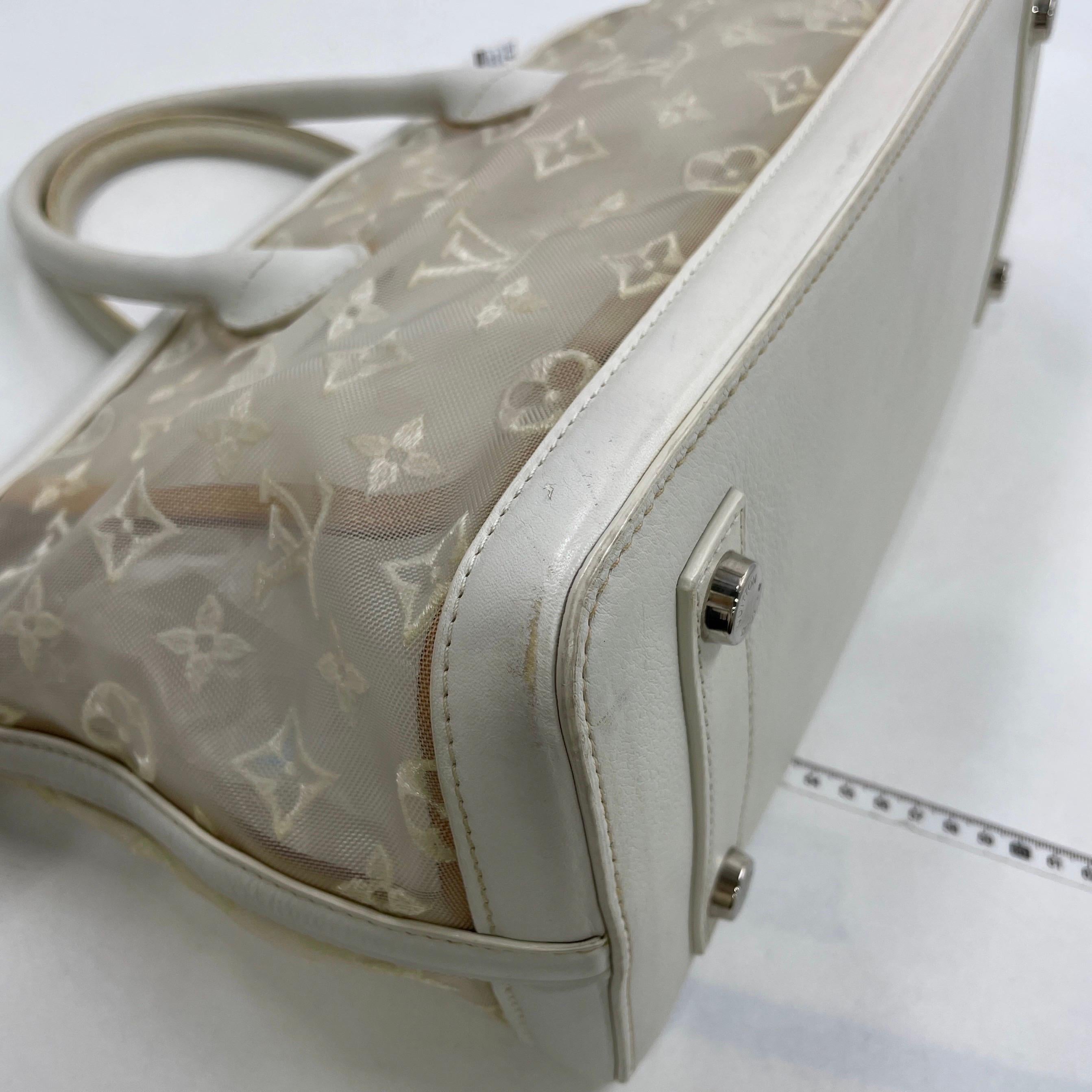 Sac à main en cuir et monogramme en maille blanche Louis Vuitton Whiting en vente 10