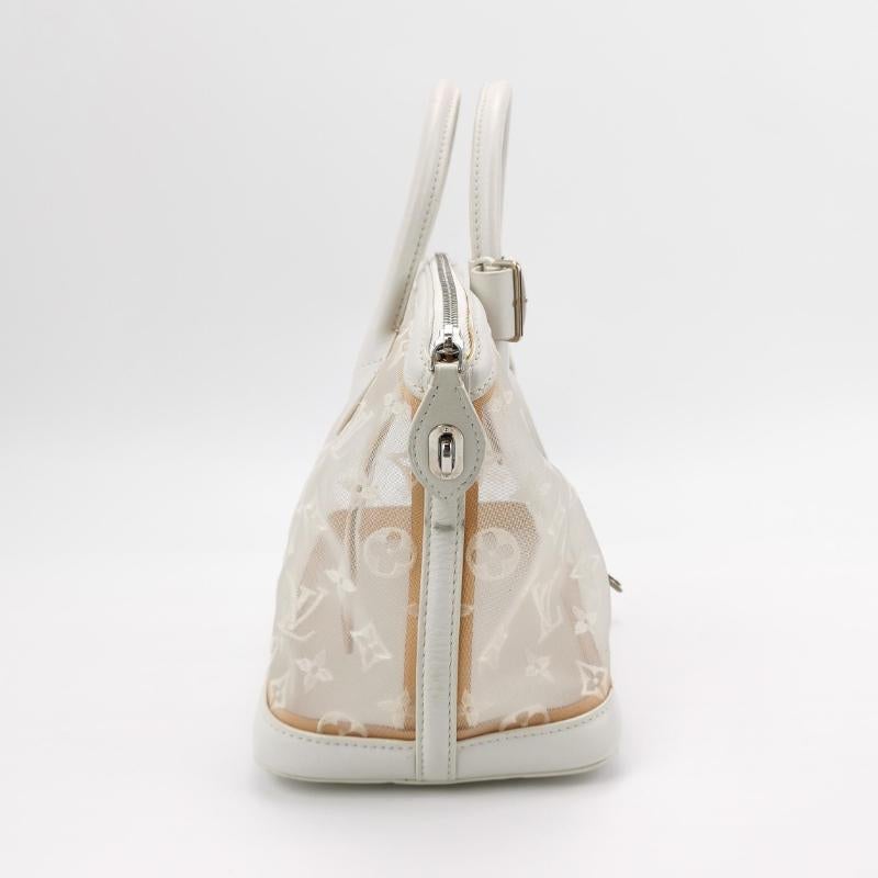 Blanc Sac à main en cuir et monogramme en maille blanche Louis Vuitton Whiting en vente