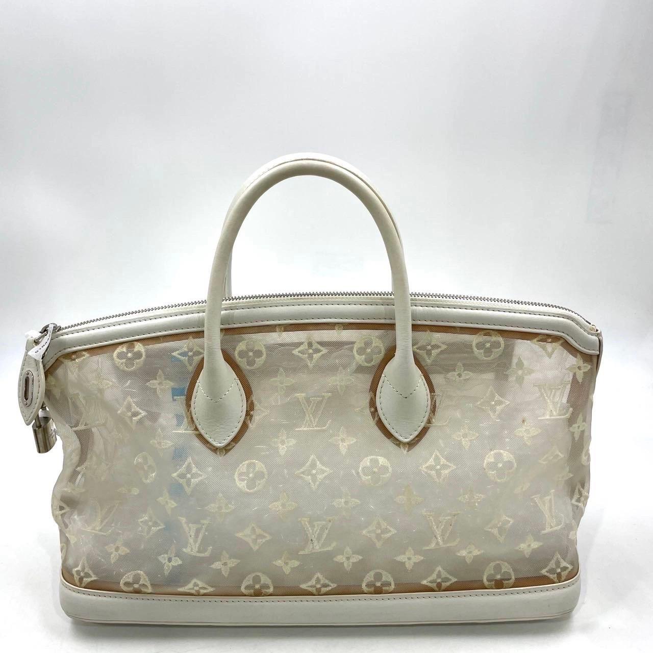 Sac à main en cuir et monogramme en maille blanche Louis Vuitton Whiting Bon état - En vente à AUBERVILLIERS, FR