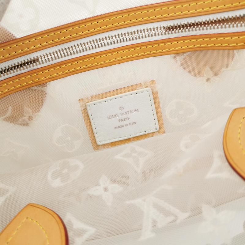 Sac à main en cuir et monogramme en maille blanche Louis Vuitton Whiting en vente 2