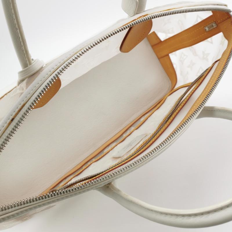 Sac à main en cuir et monogramme en maille blanche Louis Vuitton Whiting en vente 3