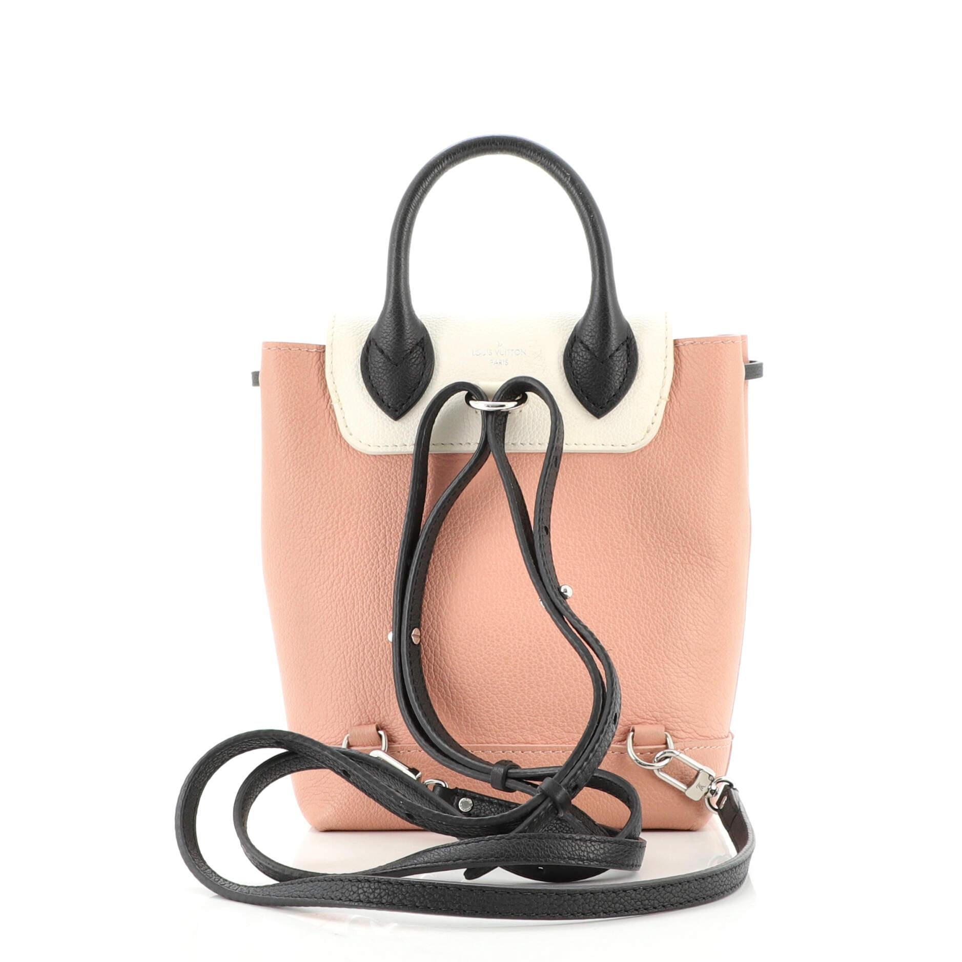 Louis Vuitton Lockme Rucksack aus Leder Mini im Zustand „Gut“ in NY, NY