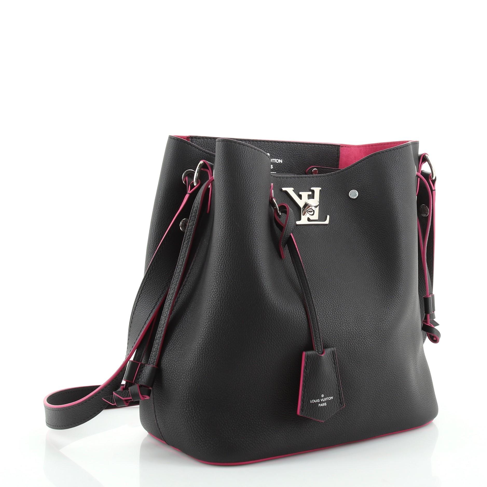 Louis Vuitton Lockme Bucket Bag aus Leder (Schwarz)