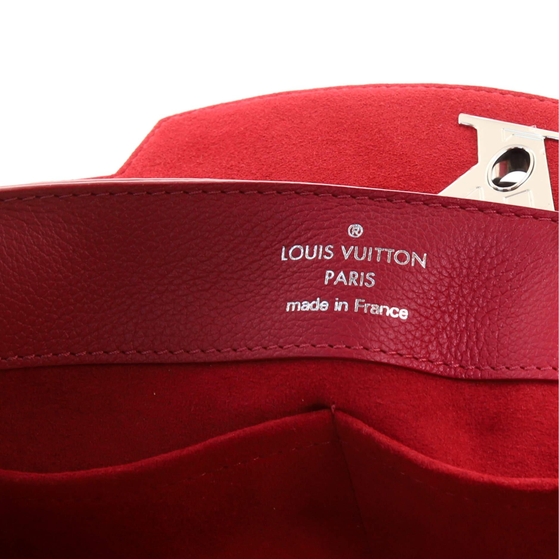 Louis Vuitton Lockme Ever Handbag Leather MM In Good Condition In NY, NY