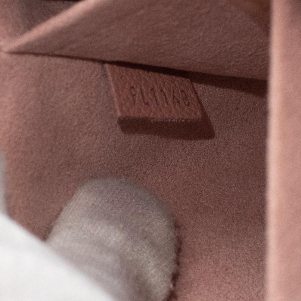 Louis Vuitton, Lockme Ever in pink leather In Good Condition In Clichy, FR