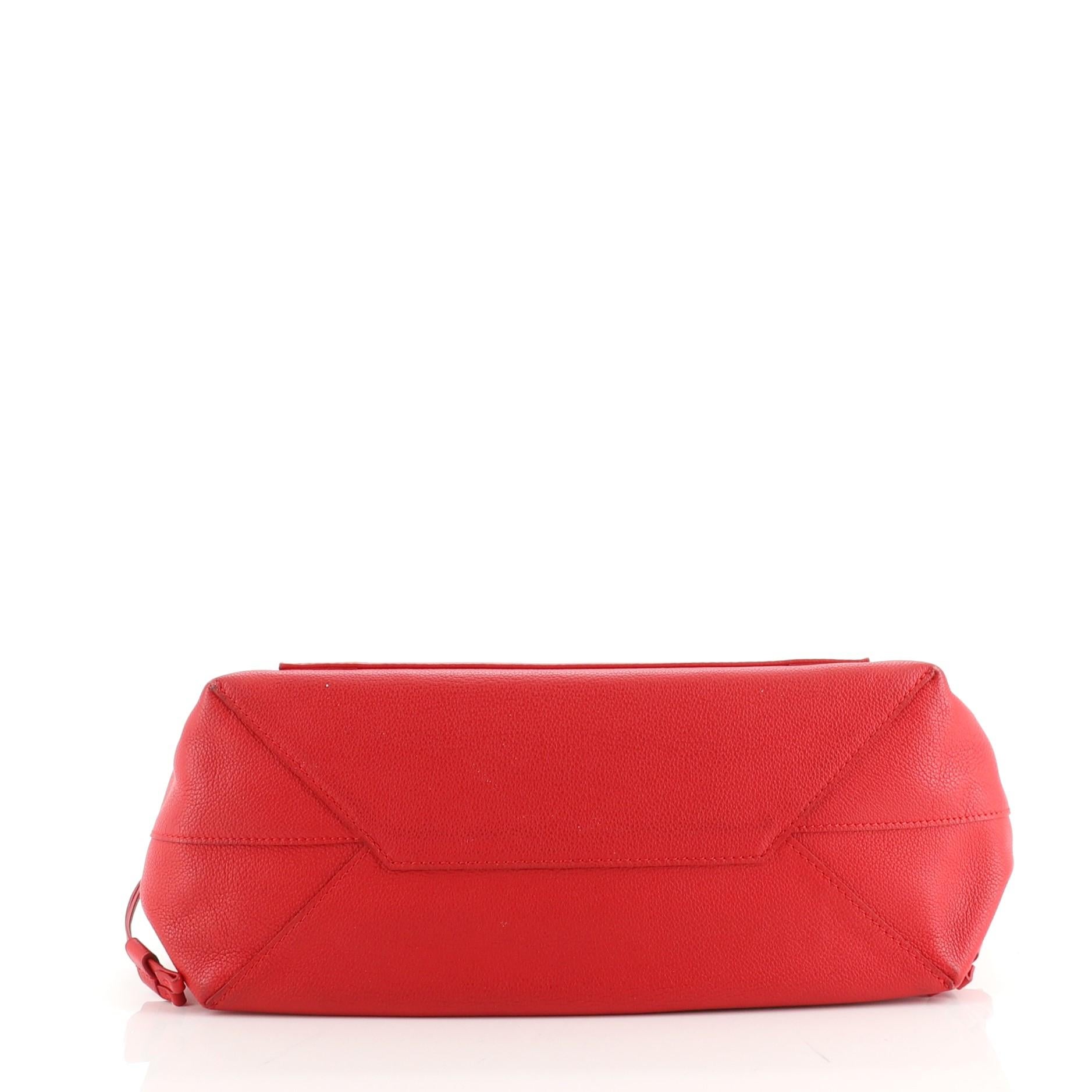 Women's or Men's Louis Vuitton Lockme Handbag Leather MM