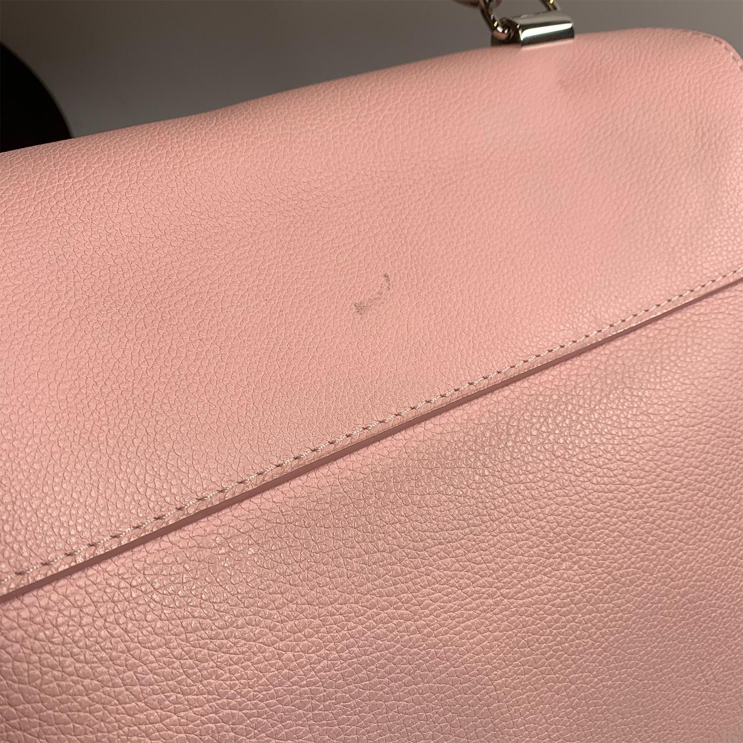 Louis Vuitton Lockme II Pink Leather Bag For Sale 12