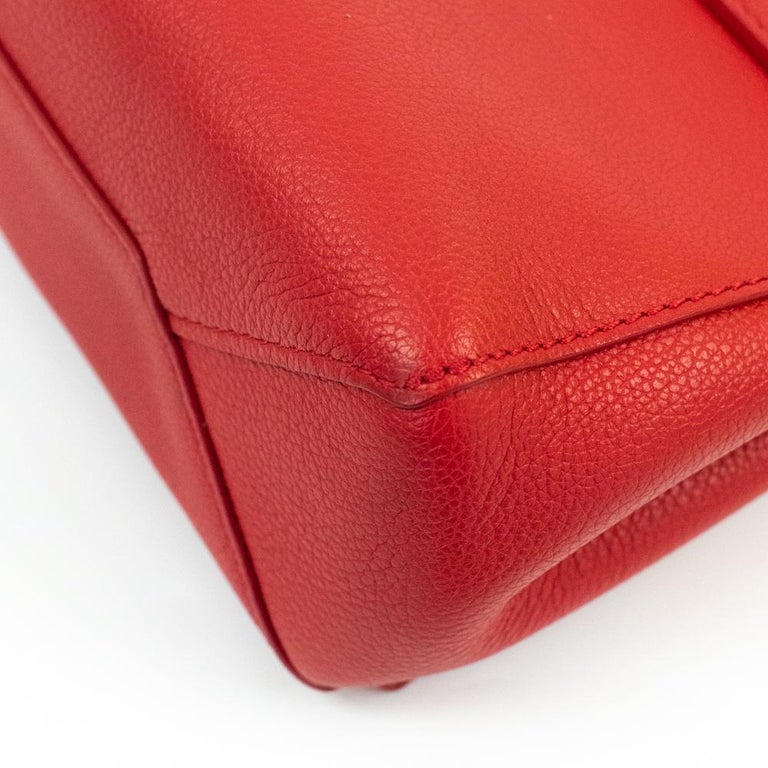 Louis Vuitton, Lockme in red leather 6